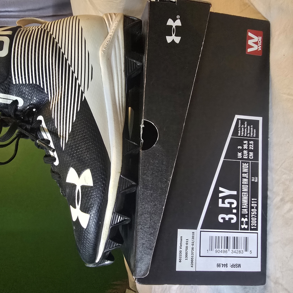 Under Armour Boys High Top Cleat